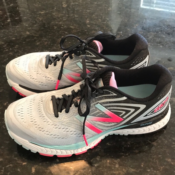 New Balance Shoes - New Balance 880v7 women’s running shoes